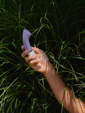 LELO: Gigi 3, App-Controlled G-Spot Vibrator, ljuslila